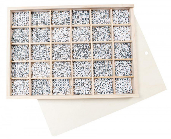 Playbox - Buchstabenperlen in Holzkiste 1500 Stk